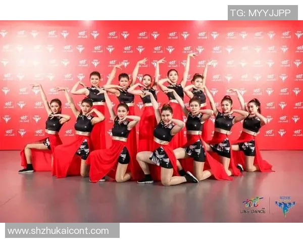 杨伟专访：从羽毛球小将到世界冠军的奋斗与成长历程回顾